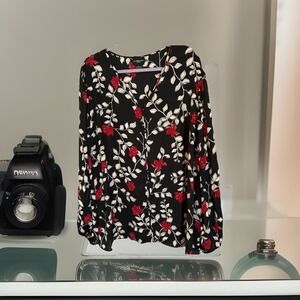 Liz Claiborne Woman Blouse – Size 3X, Black Floral Print, Long Sleeve V-Neck Top